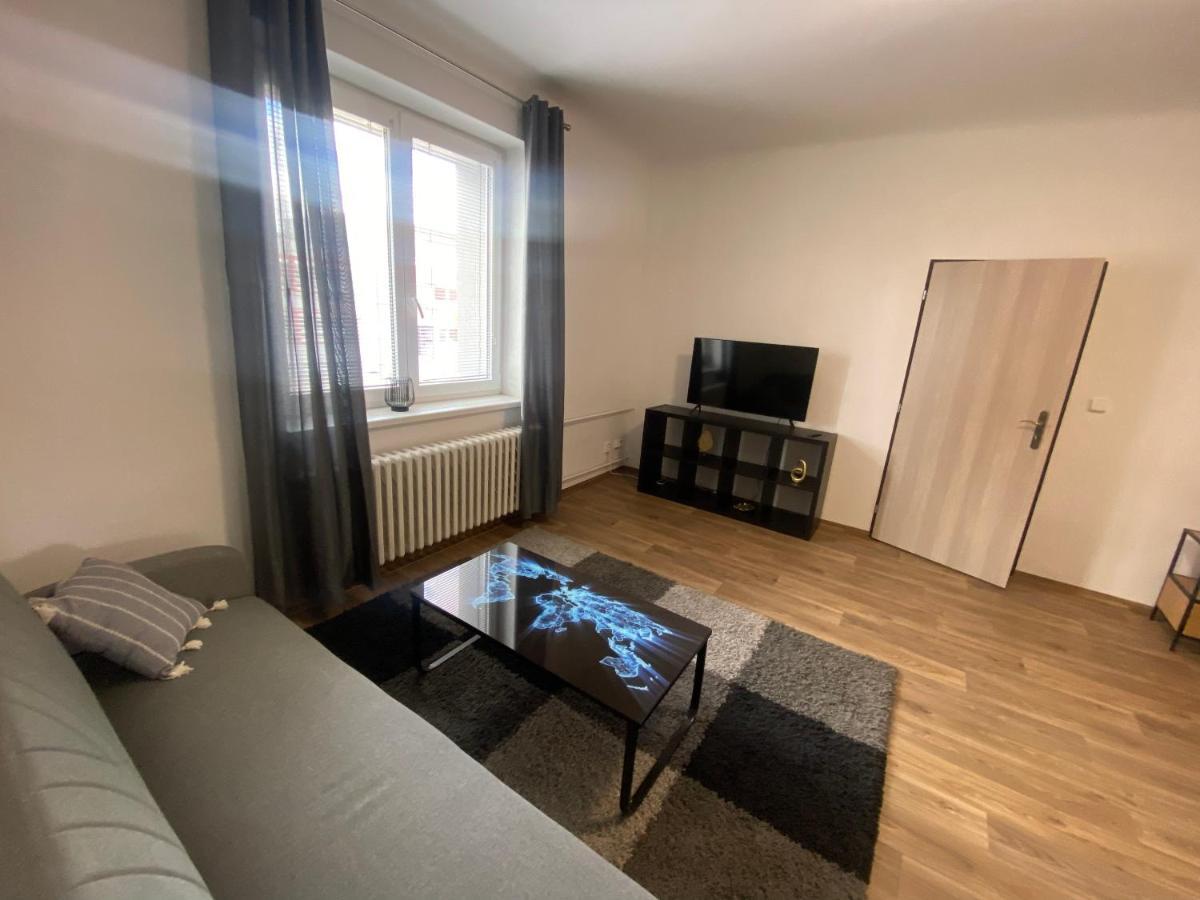 Cerna Ruze - 3 Apartment Plzen