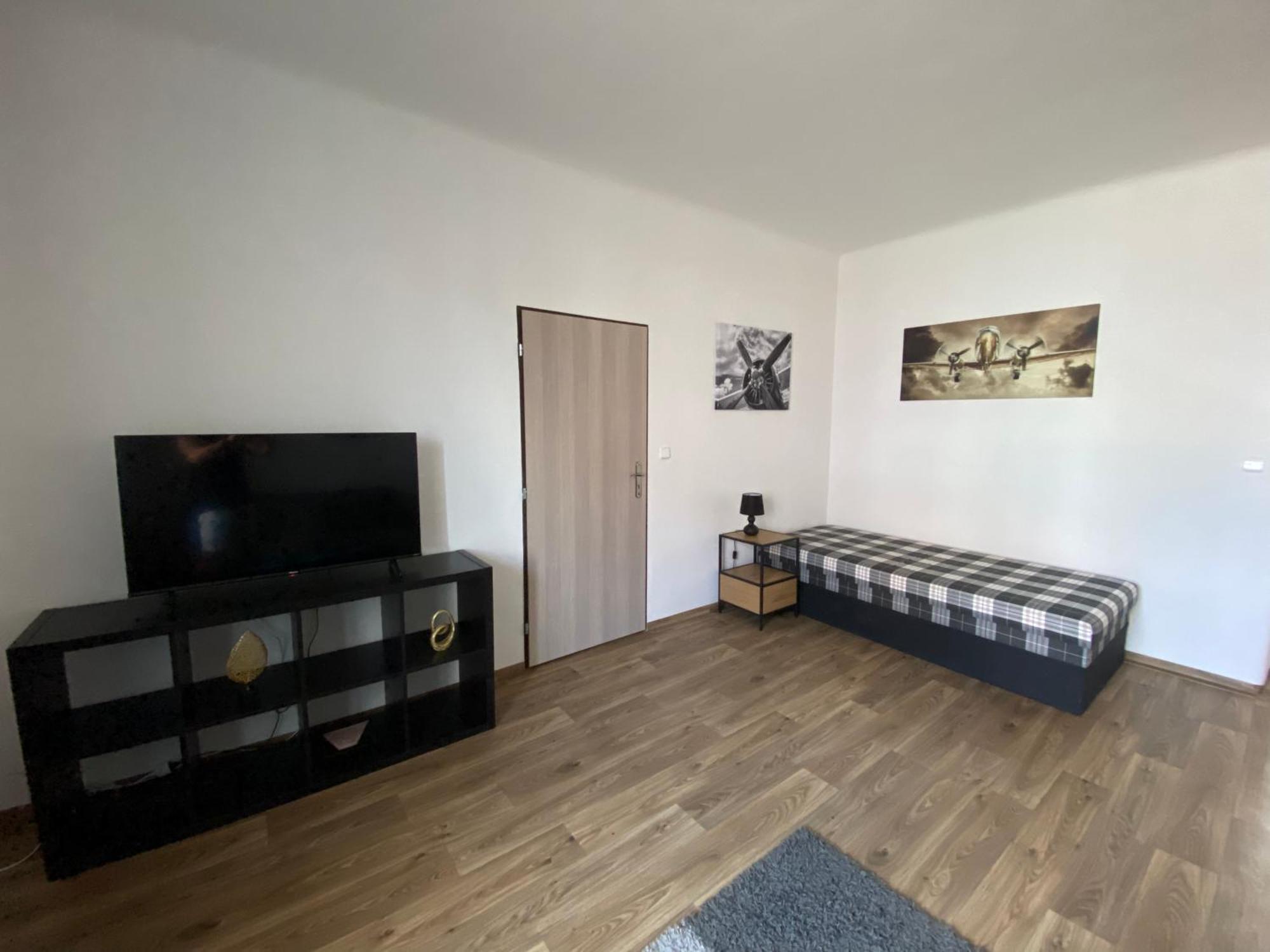Cerna Ruze - 3 Apartmán Plzen